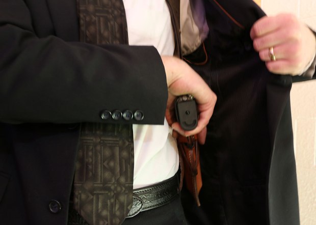 Hinge-Holster-Draw-1